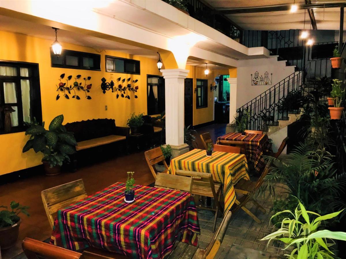 Posada Dona Luisa Antigua Exterior foto